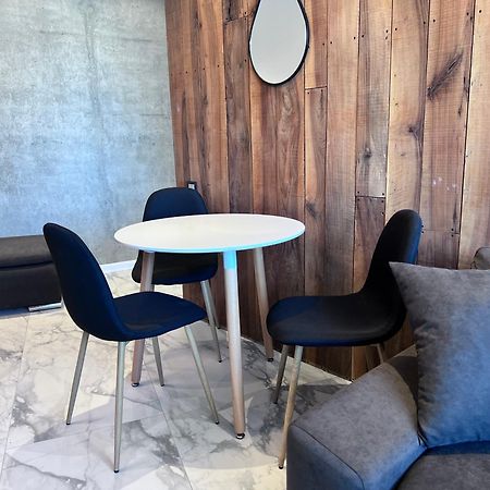 Apartment In Axis Towers, Tbilisi Business Center Екстер'єр фото