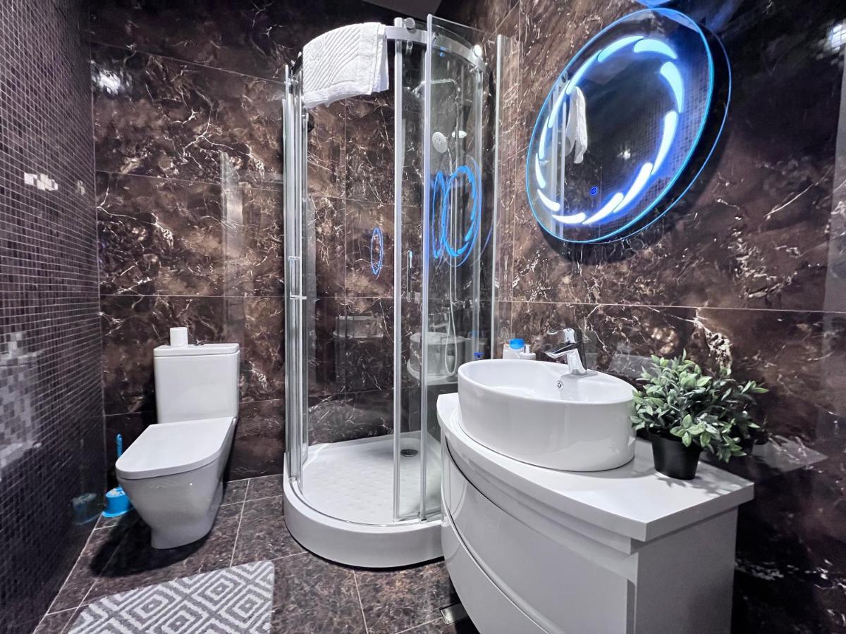 Apartment In Axis Towers, Tbilisi Business Center Екстер'єр фото